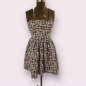 Forever 21 | Black and White Strapless Printed Dress